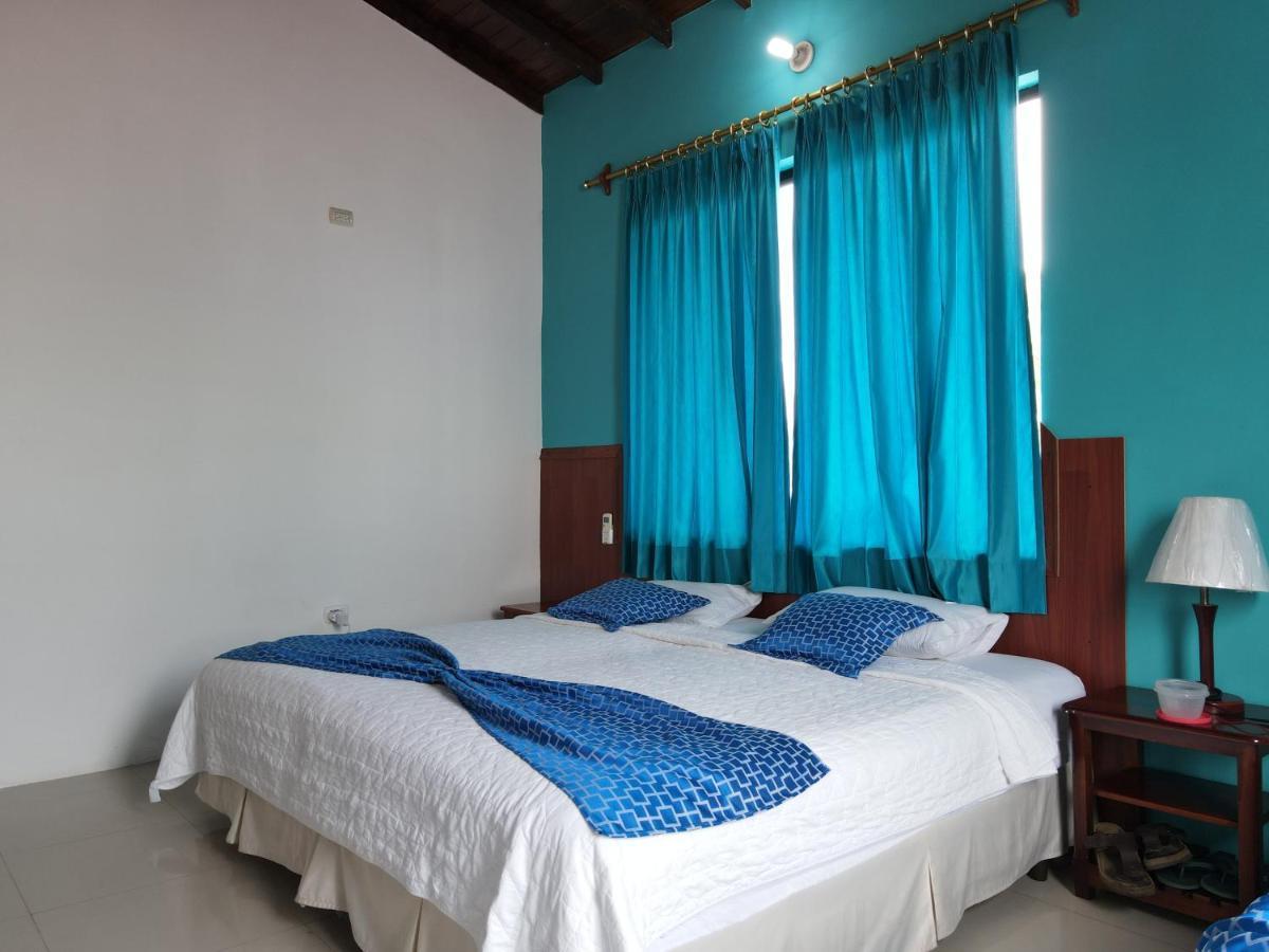 Hotel La Gran Tortuga - ᯤ Starlink Puerto Villamil Zewnętrze zdjęcie
