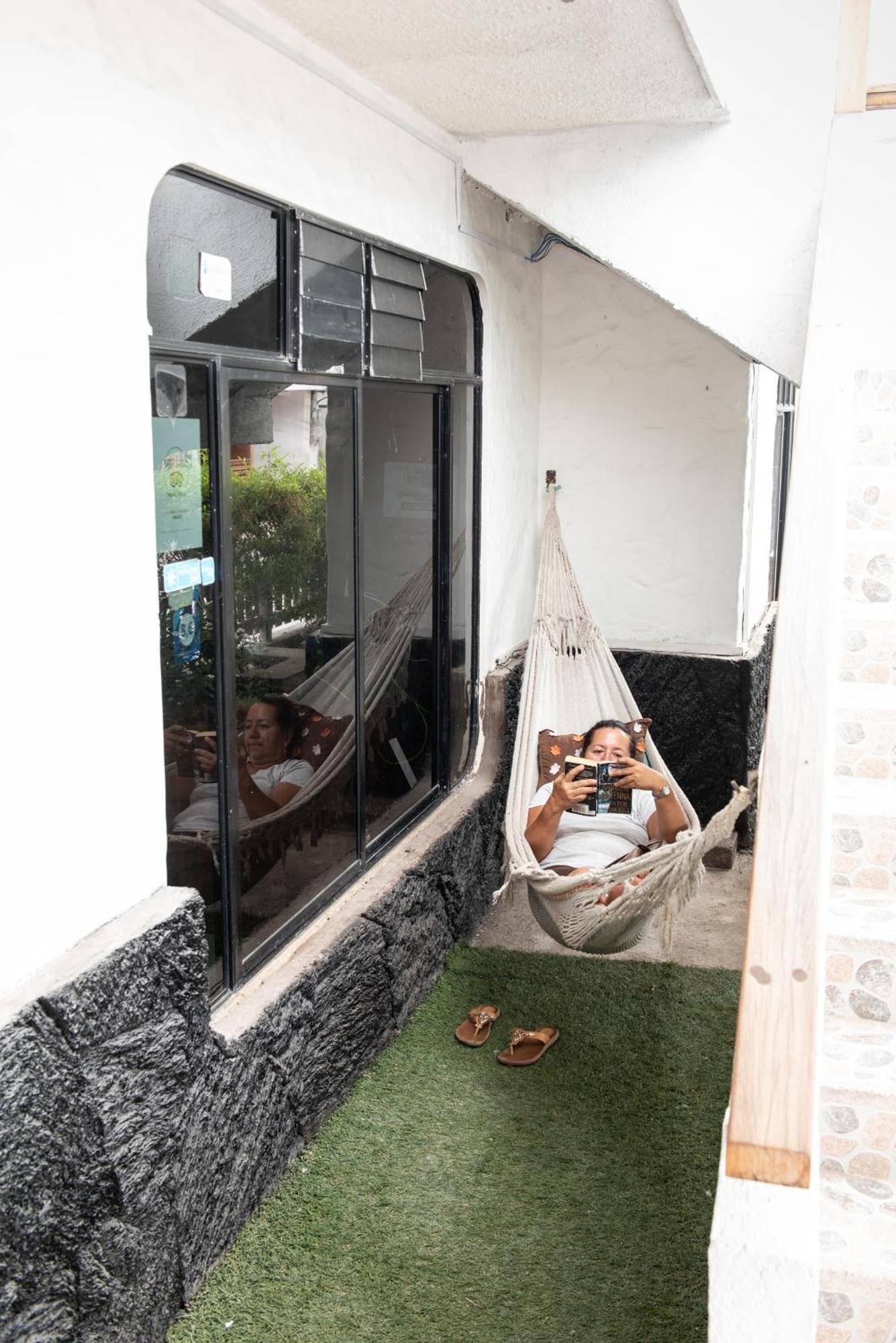 Hotel La Gran Tortuga - ᯤ Starlink Puerto Villamil Zewnętrze zdjęcie