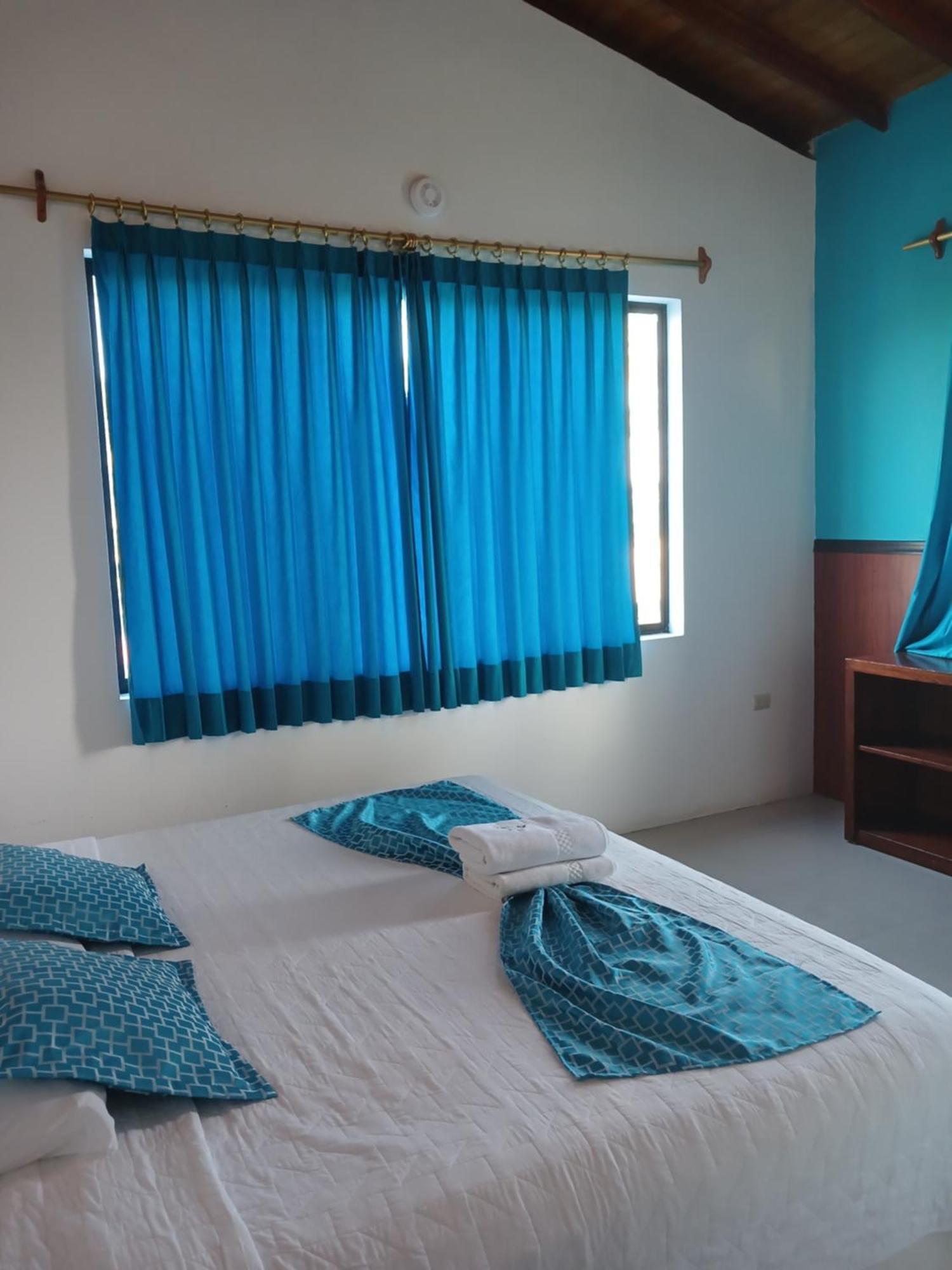 Hotel La Gran Tortuga - ᯤ Starlink Puerto Villamil Zewnętrze zdjęcie