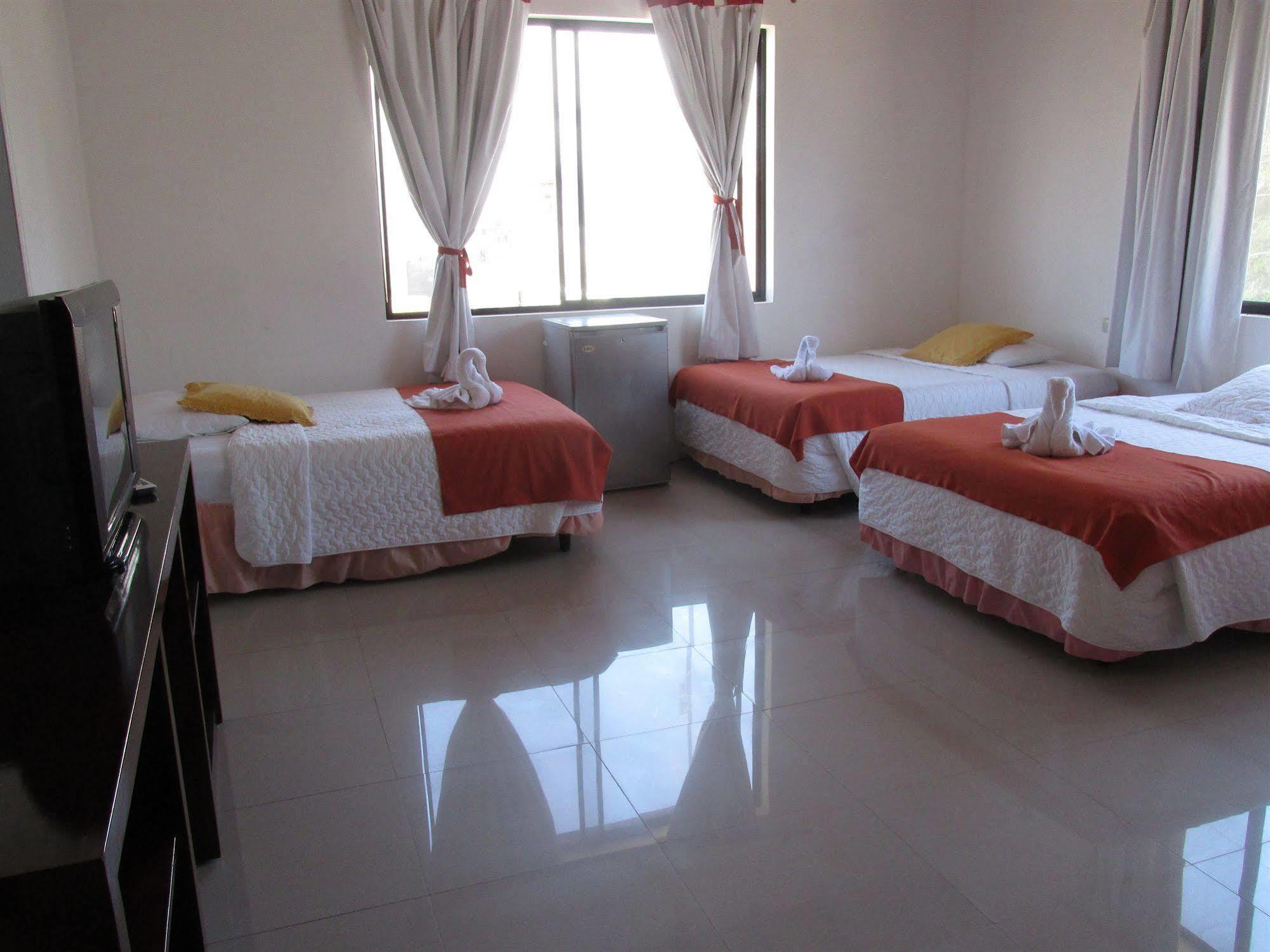 Hotel La Gran Tortuga - ᯤ Starlink Puerto Villamil Zewnętrze zdjęcie
